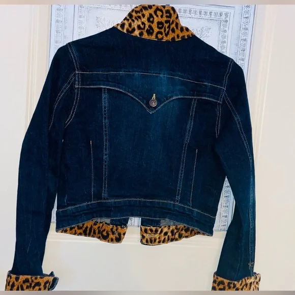 VGU ”Wednesday” Girls Sz-M Jean Jacket🐆Leopard Accent Print-Color, Sleeve, Cuffs - Picture 8 of 16